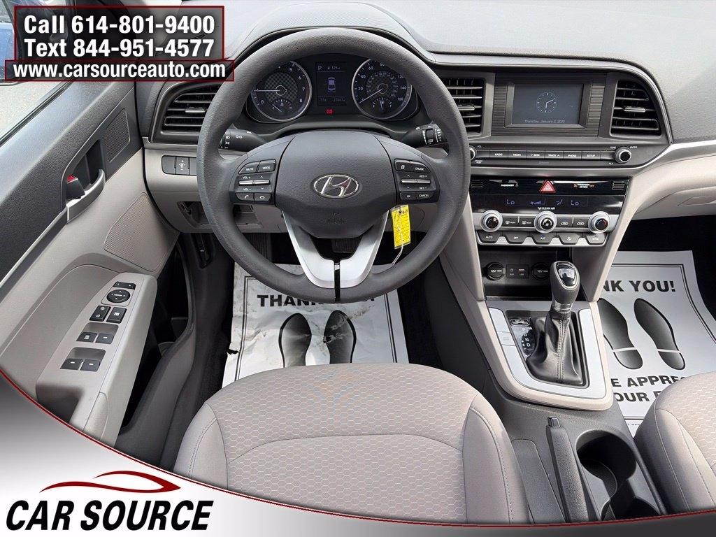 Hyundai Elantra  2020