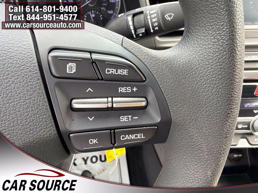 Hyundai Elantra  2020