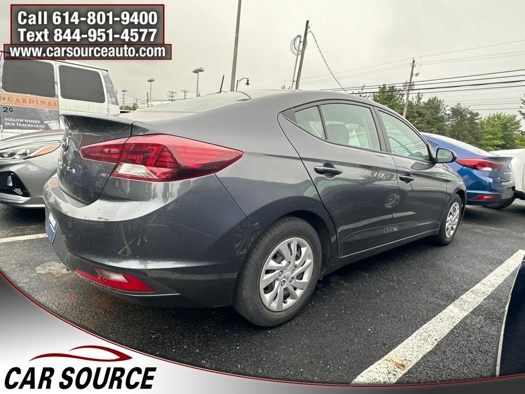 Hyundai Elantra  2020