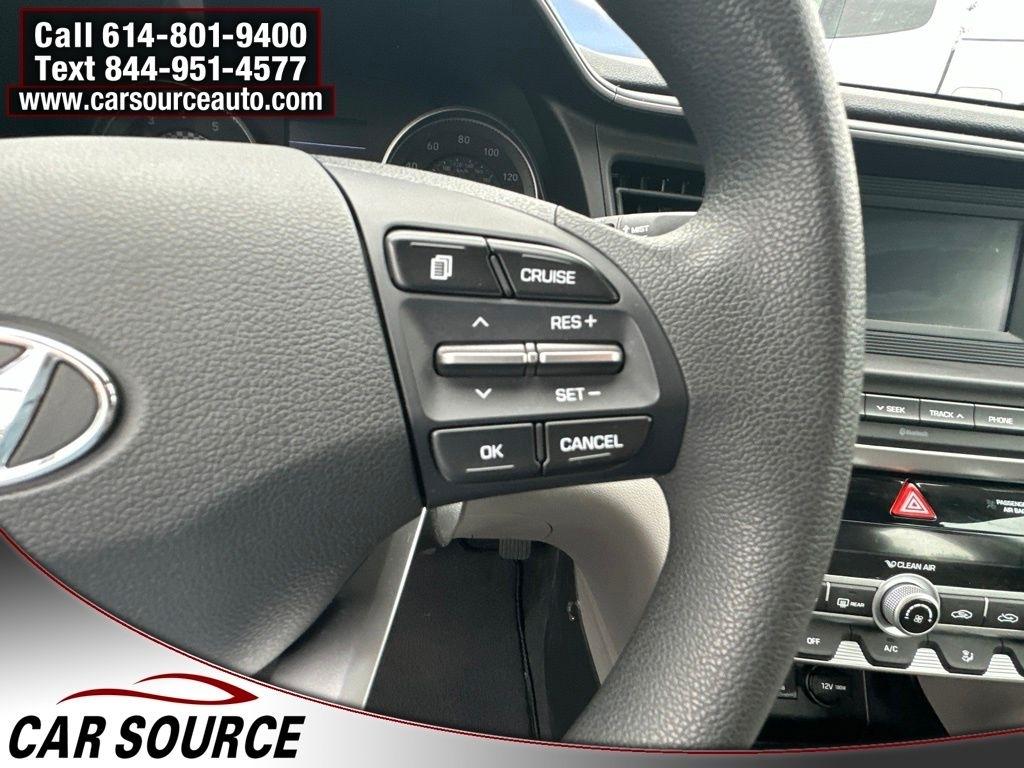 Hyundai Elantra  2020