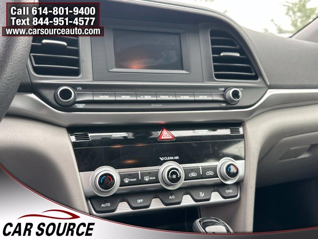 Hyundai Elantra  2020