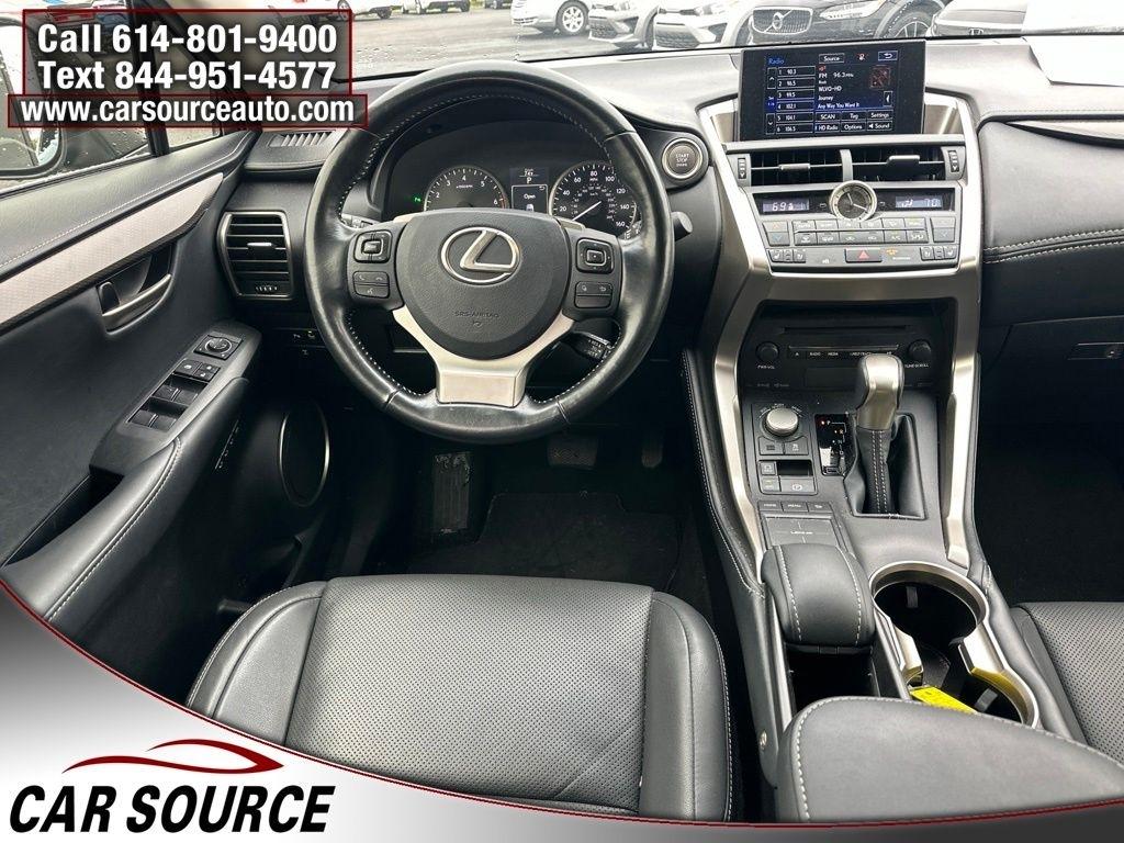 Lexus NX  2017