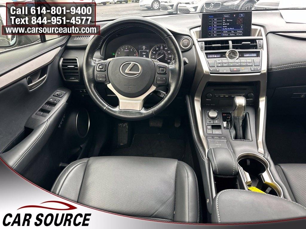 Lexus NX  2017