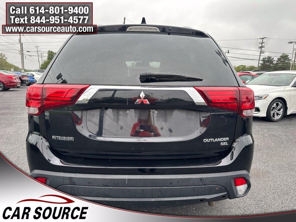 Mitsubishi Outlander  2017
