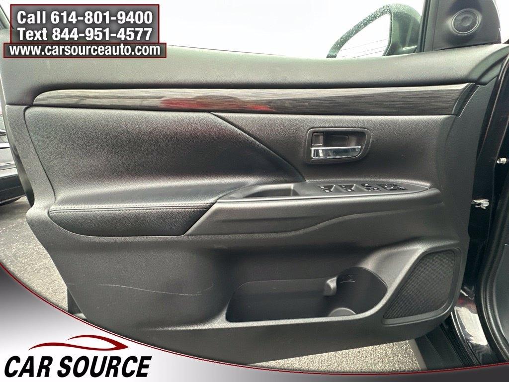 Mitsubishi Outlander  2017