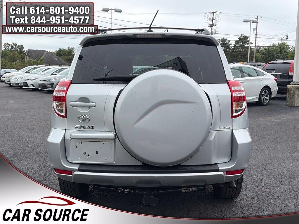 Toyota RAV4  2012
