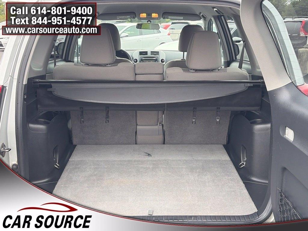Toyota RAV4  2012