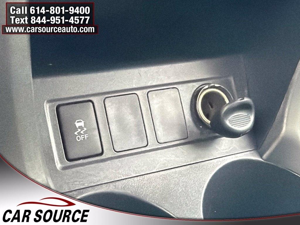 Toyota RAV4  2012