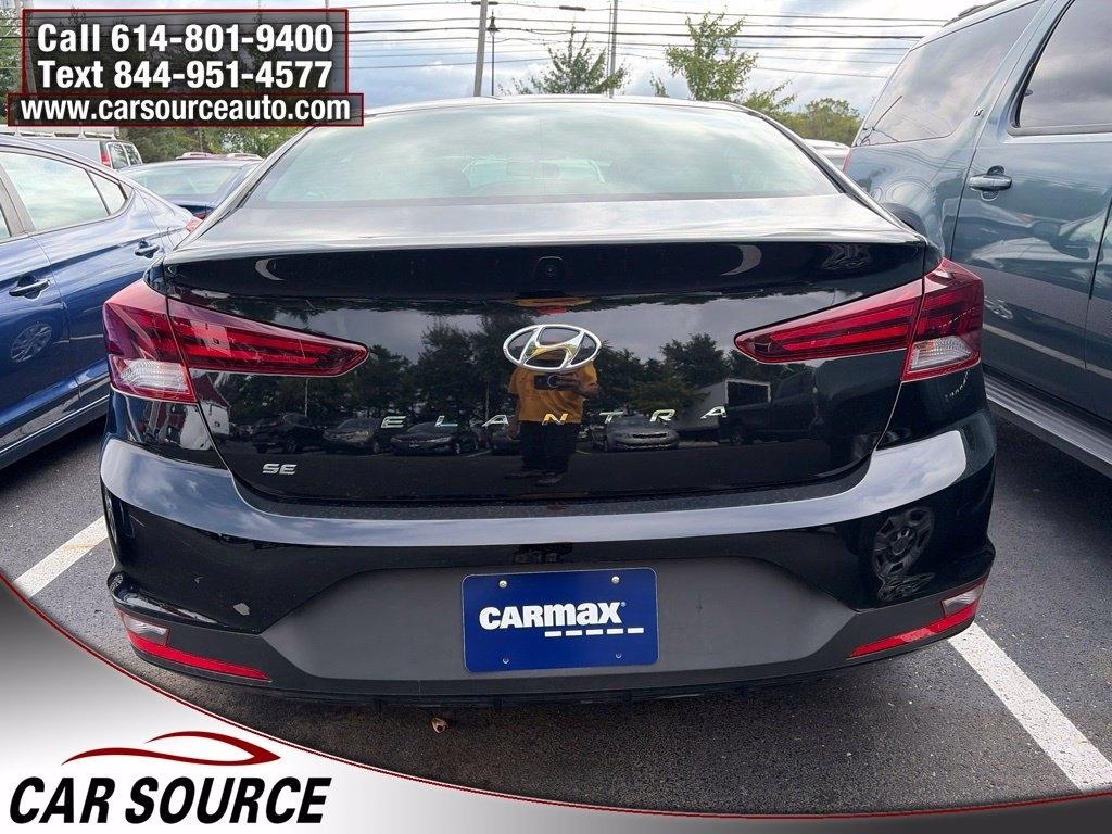 Hyundai Elantra  2019