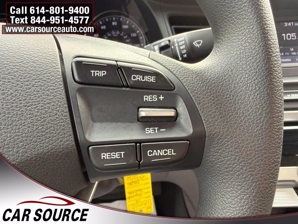 Hyundai Elantra  2019