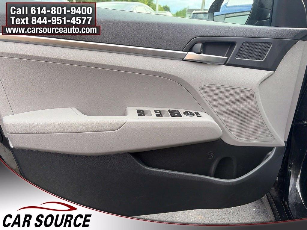 Hyundai Elantra  2019