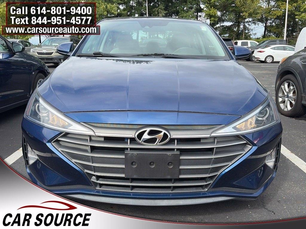 Hyundai Elantra  2020