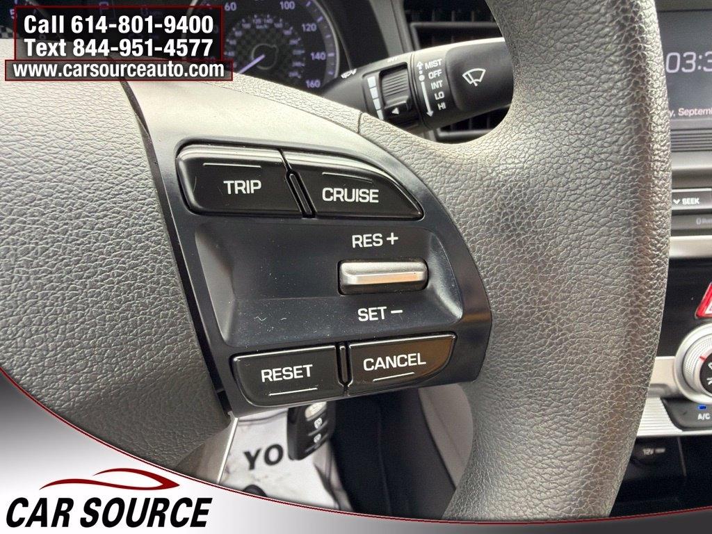 Hyundai Elantra  2019