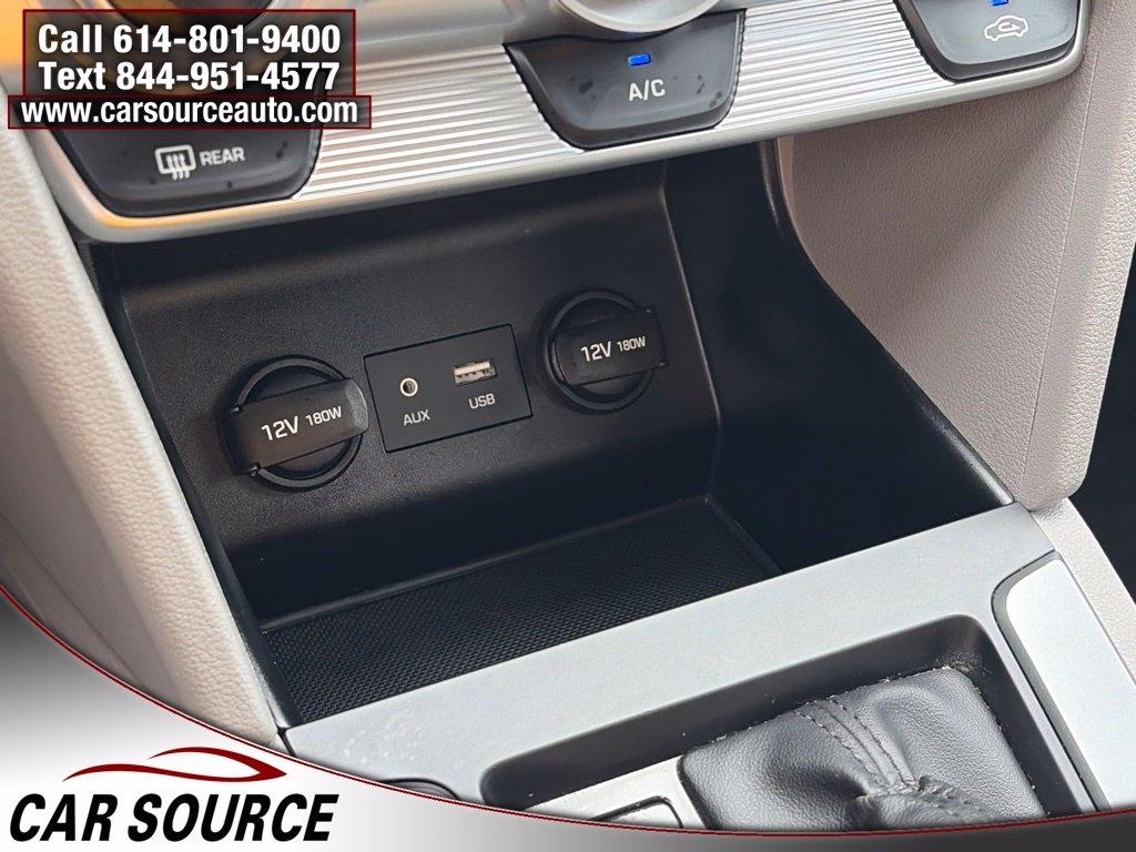 Hyundai Elantra  2019