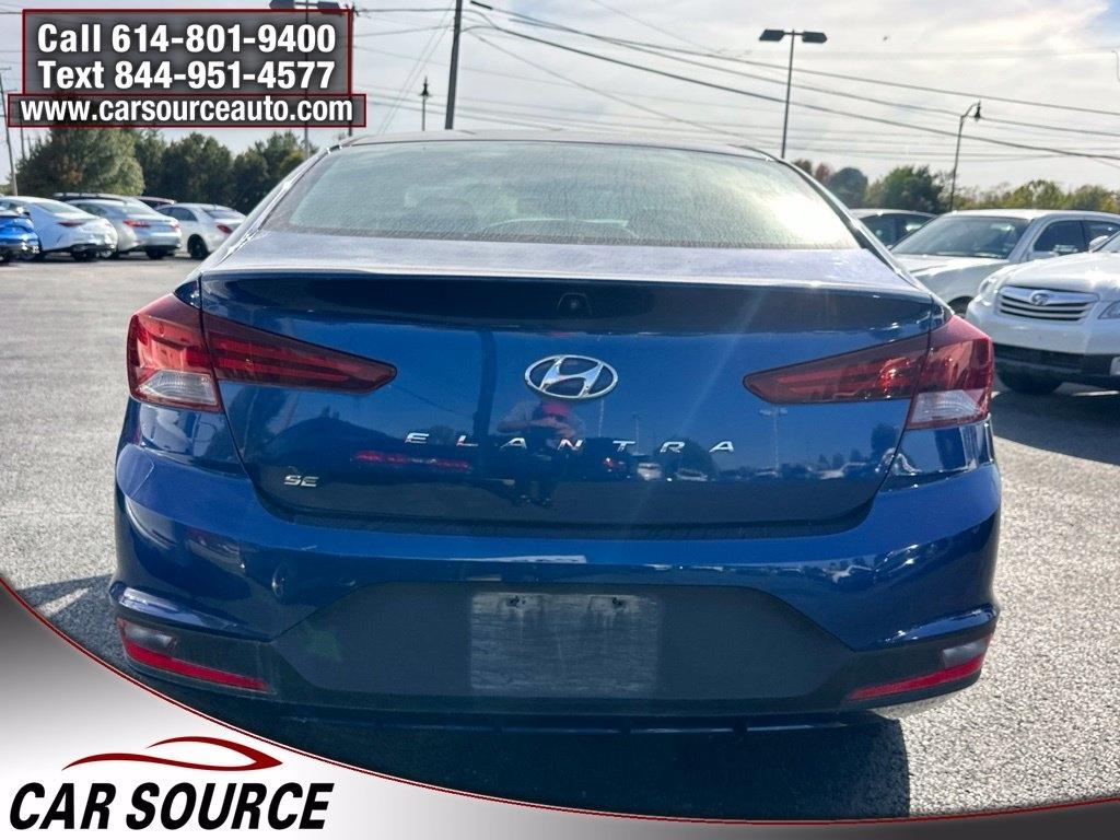 Hyundai Elantra  2019