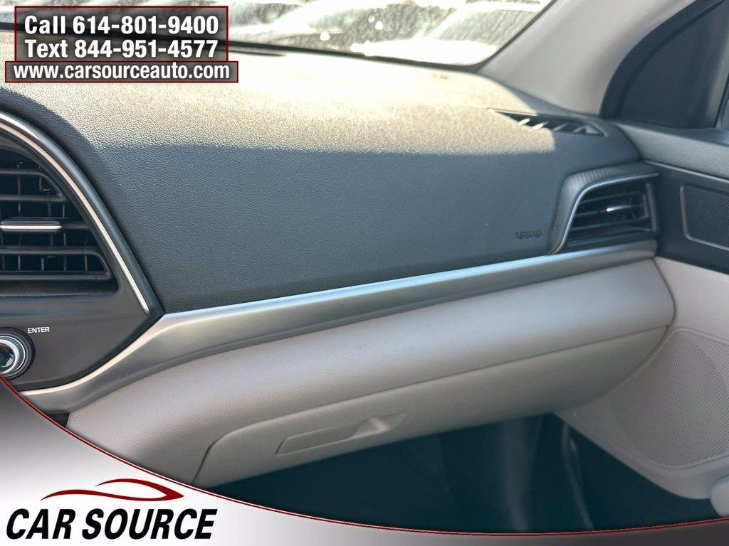 Hyundai Elantra  2019
