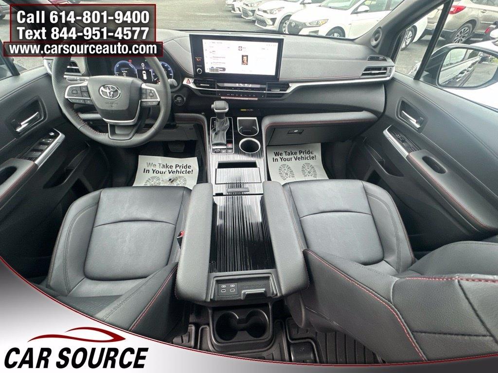 Toyota Sienna  2026