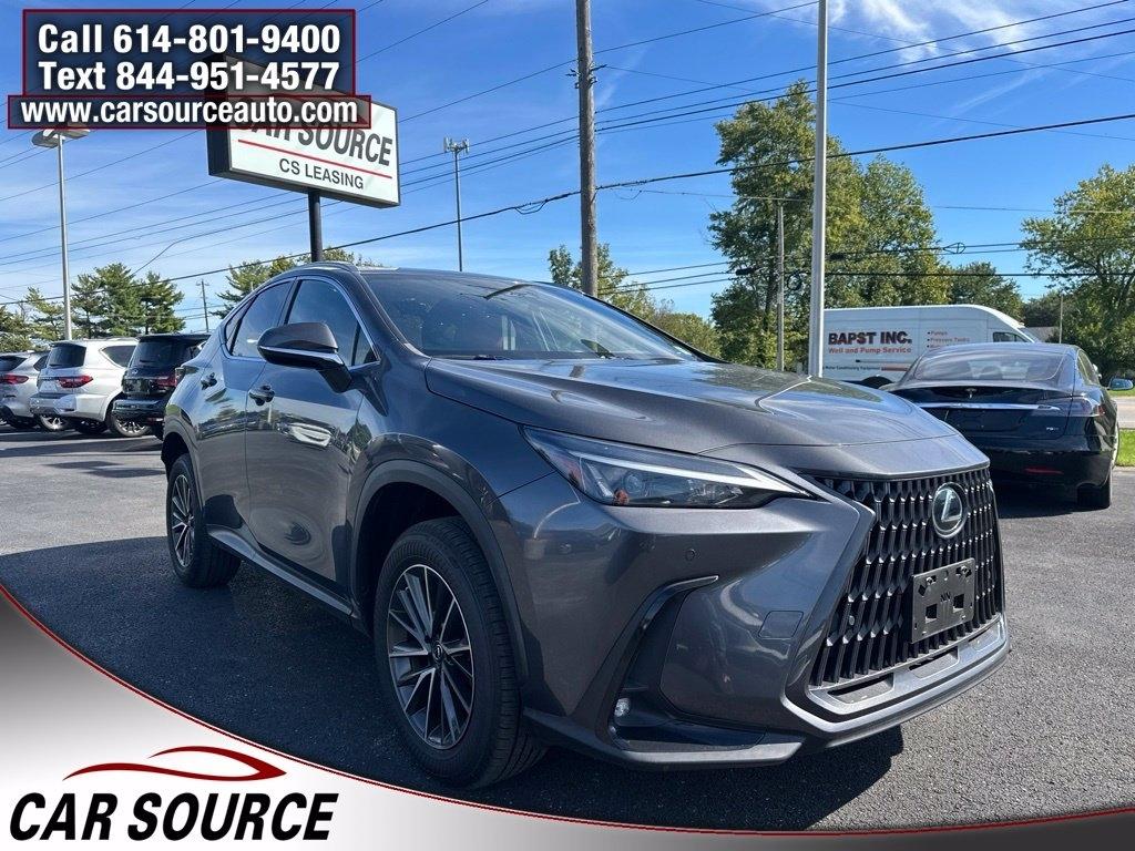 Lexus NX  2022