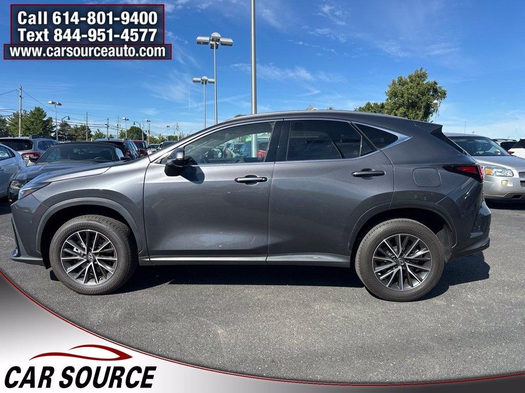 Lexus NX  2022