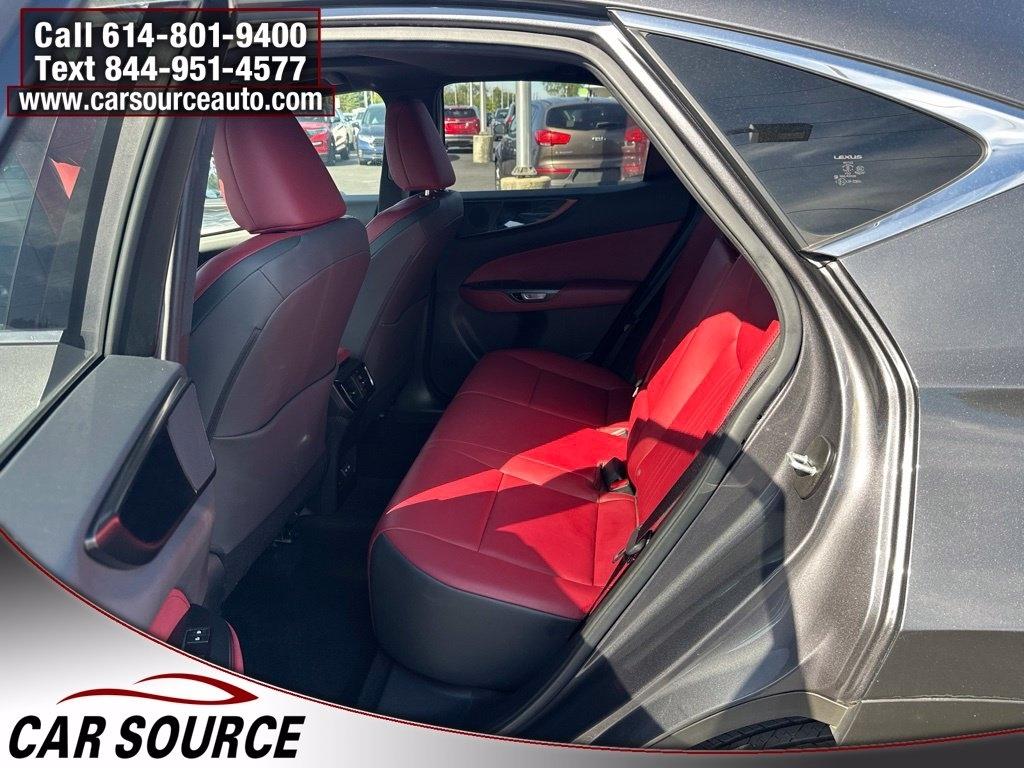 Lexus NX  2022