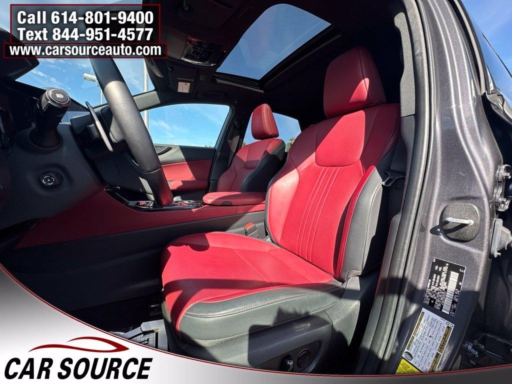 Lexus NX  2022