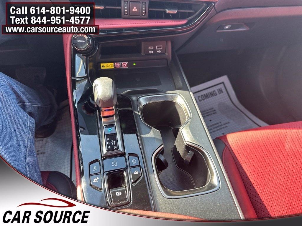 Lexus NX  2022