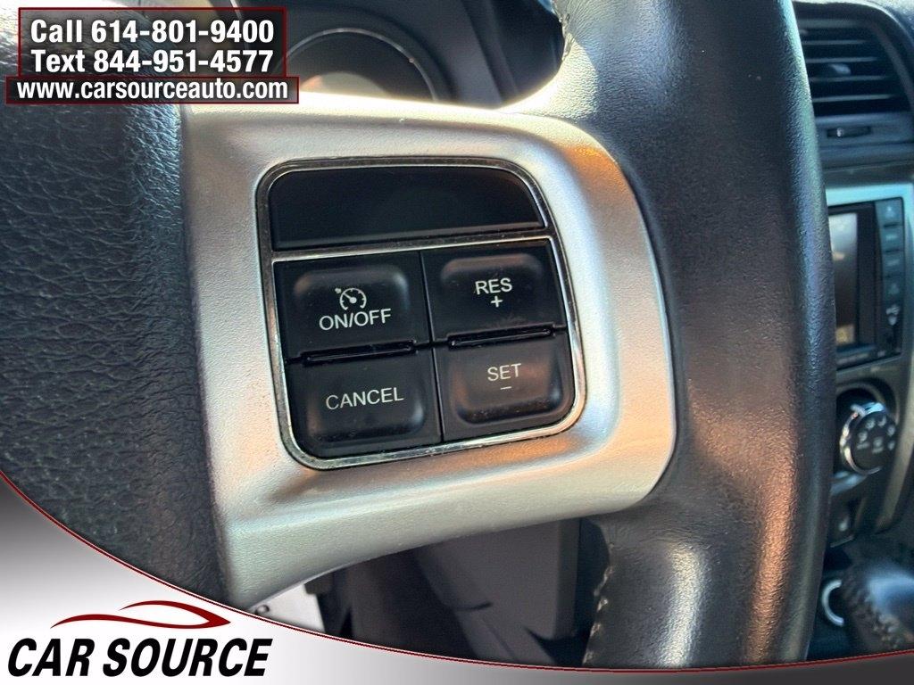 Dodge Challenger  2013