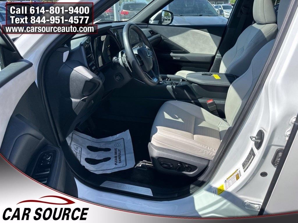 Lexus TX  2024