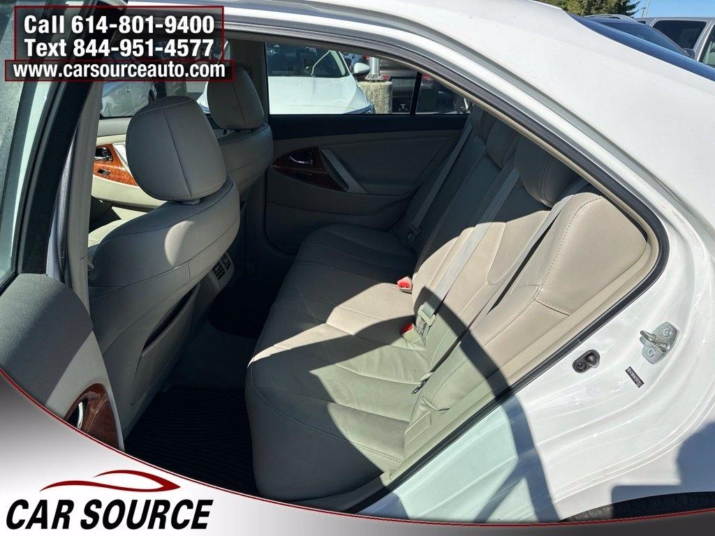 Toyota Camry  2009