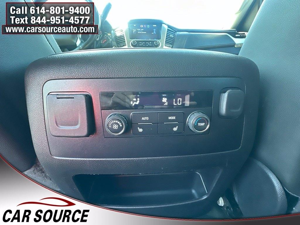 Chevrolet Suburban  2015