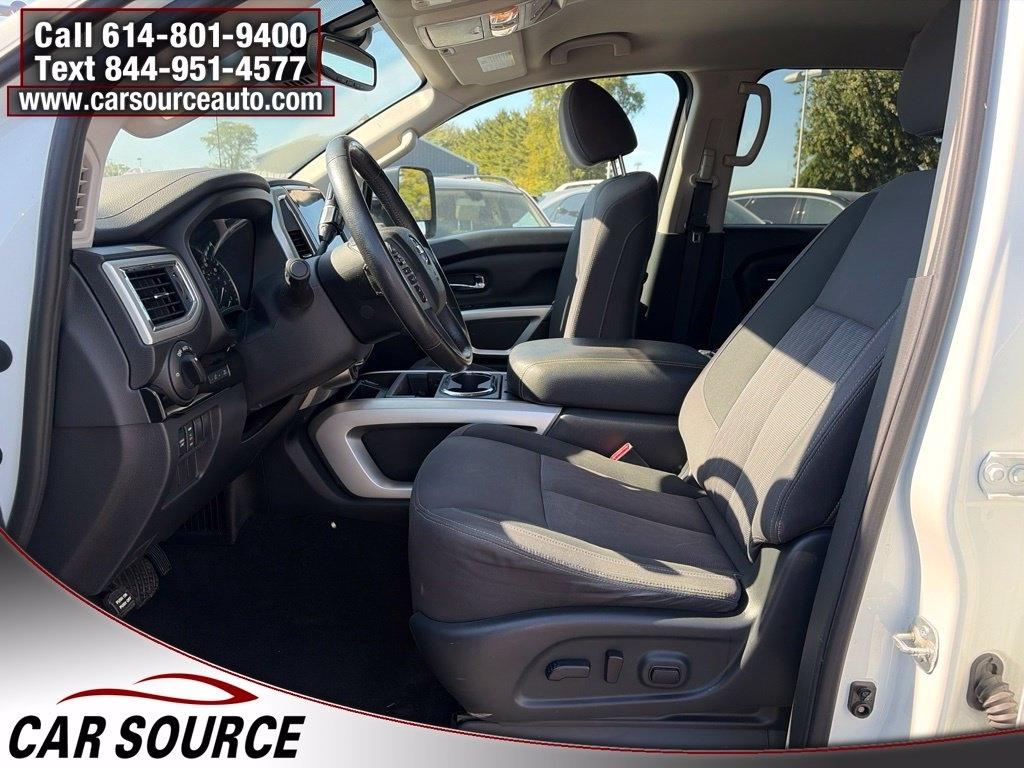 Nissan Titan  2020
