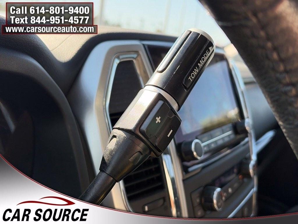 Nissan Titan  2020