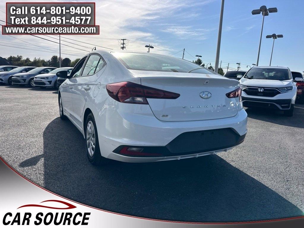 Hyundai Elantra  2020