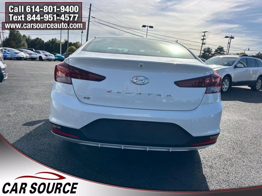 Hyundai Elantra  2020