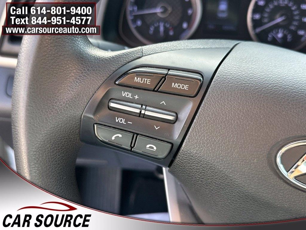 Hyundai Elantra  2020