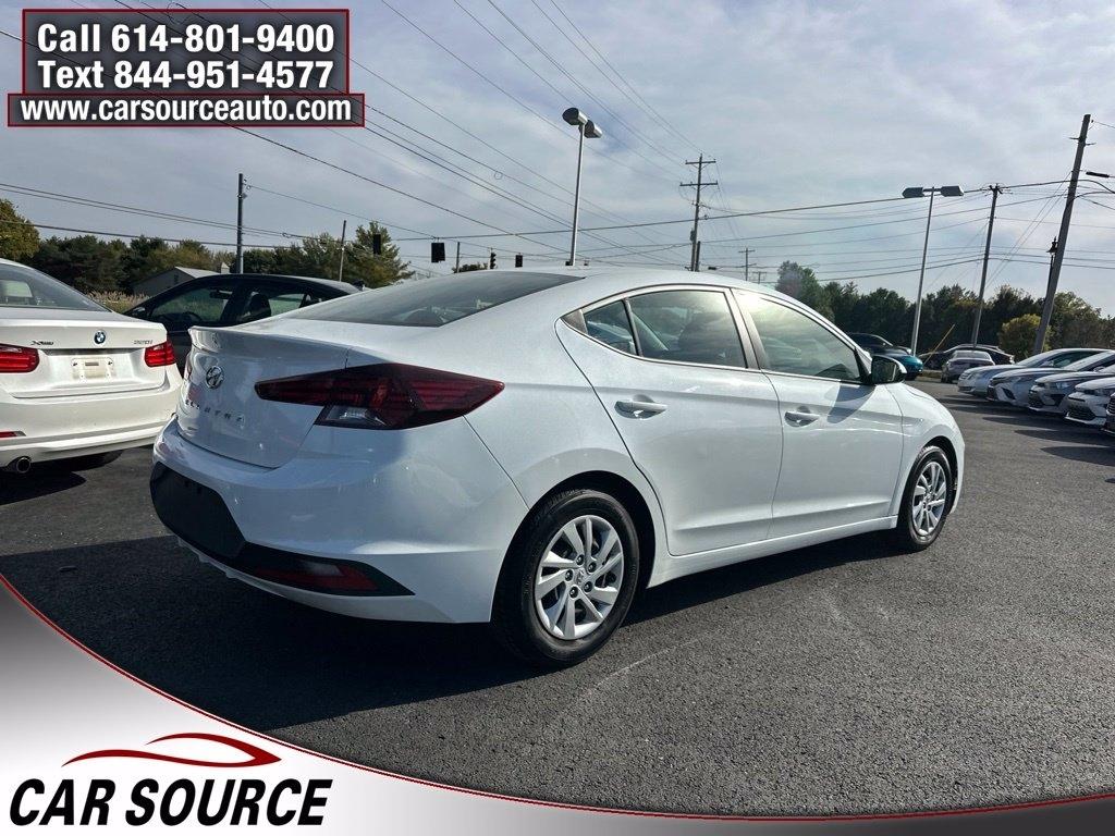 Hyundai Elantra  2020