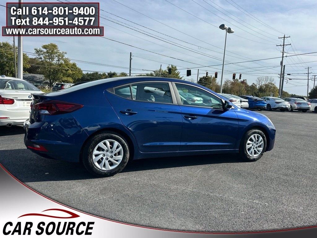 Hyundai Elantra  2020