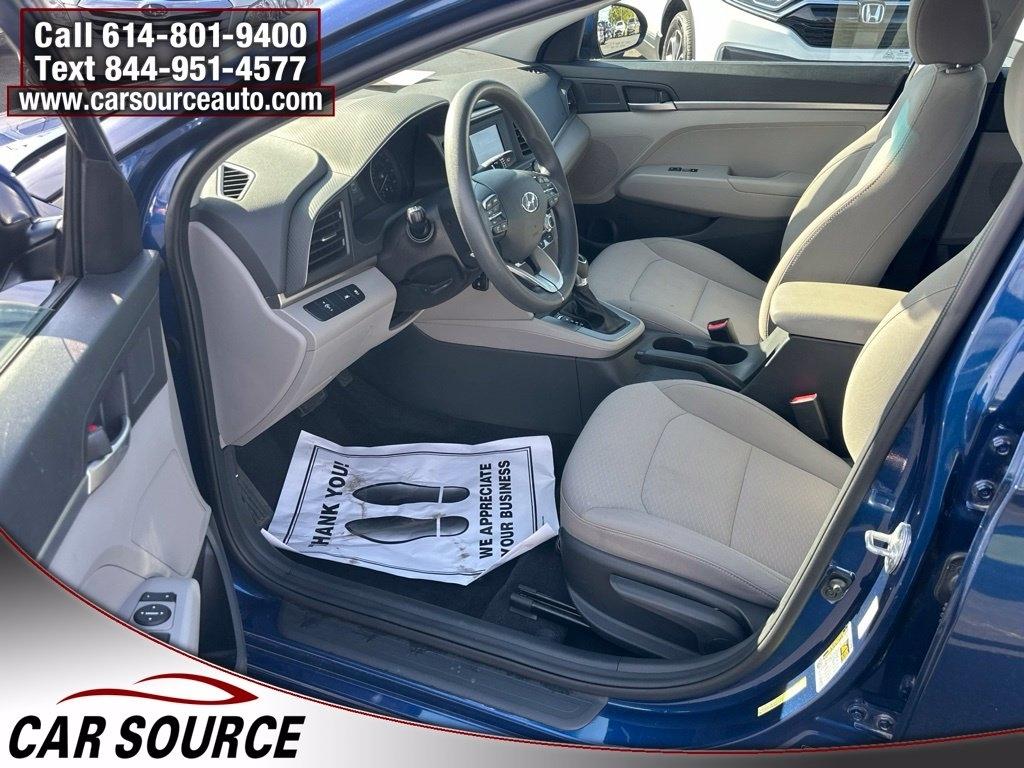 Hyundai Elantra  2020