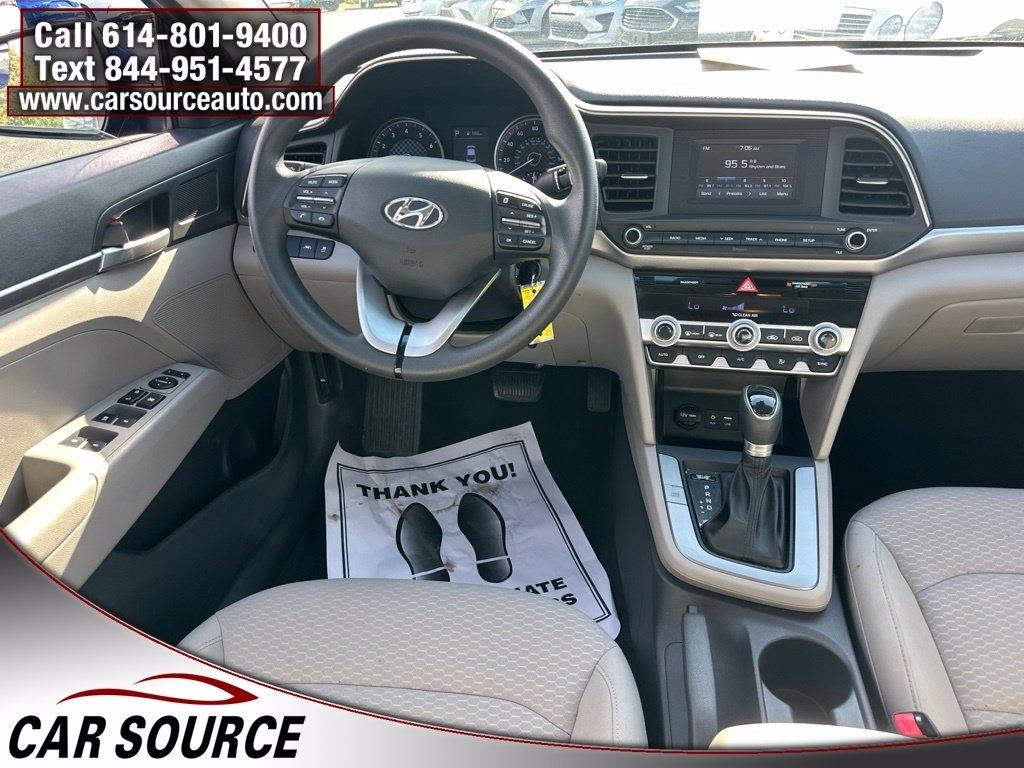 Hyundai Elantra  2020