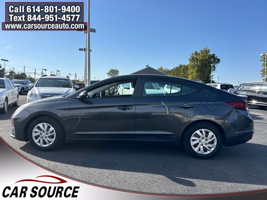 Hyundai Elantra  2020