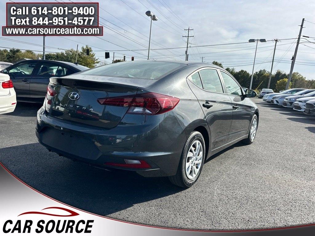Hyundai Elantra  2020