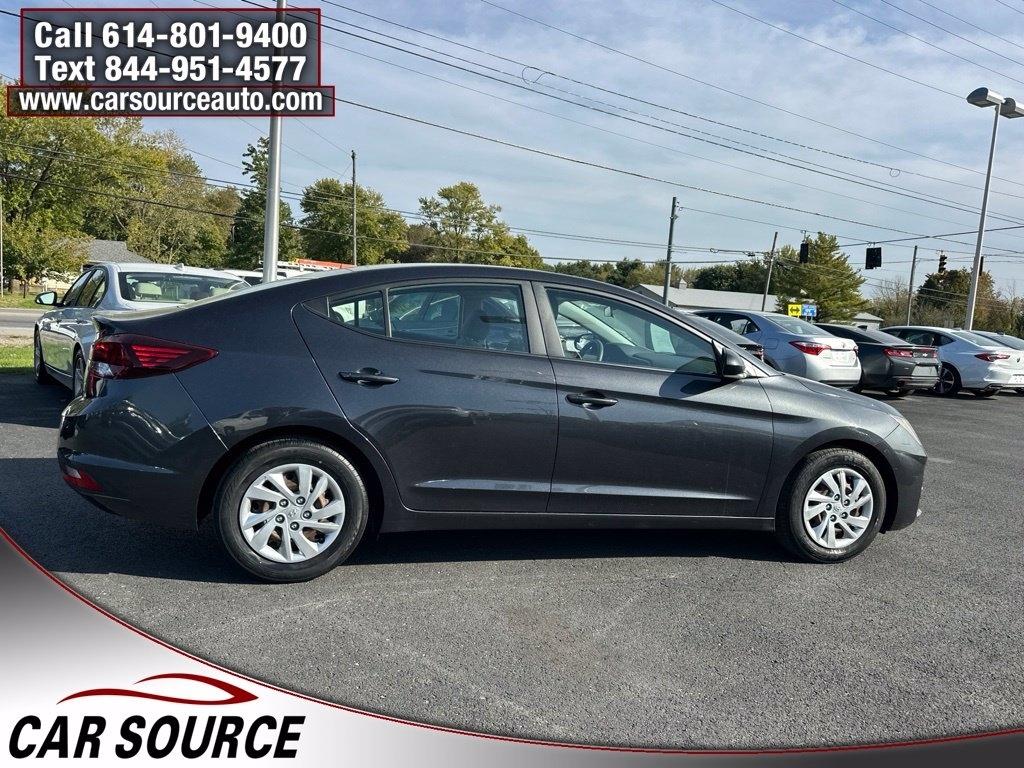 Hyundai Elantra  2020