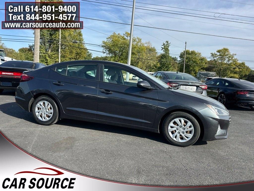 Hyundai Elantra  2020