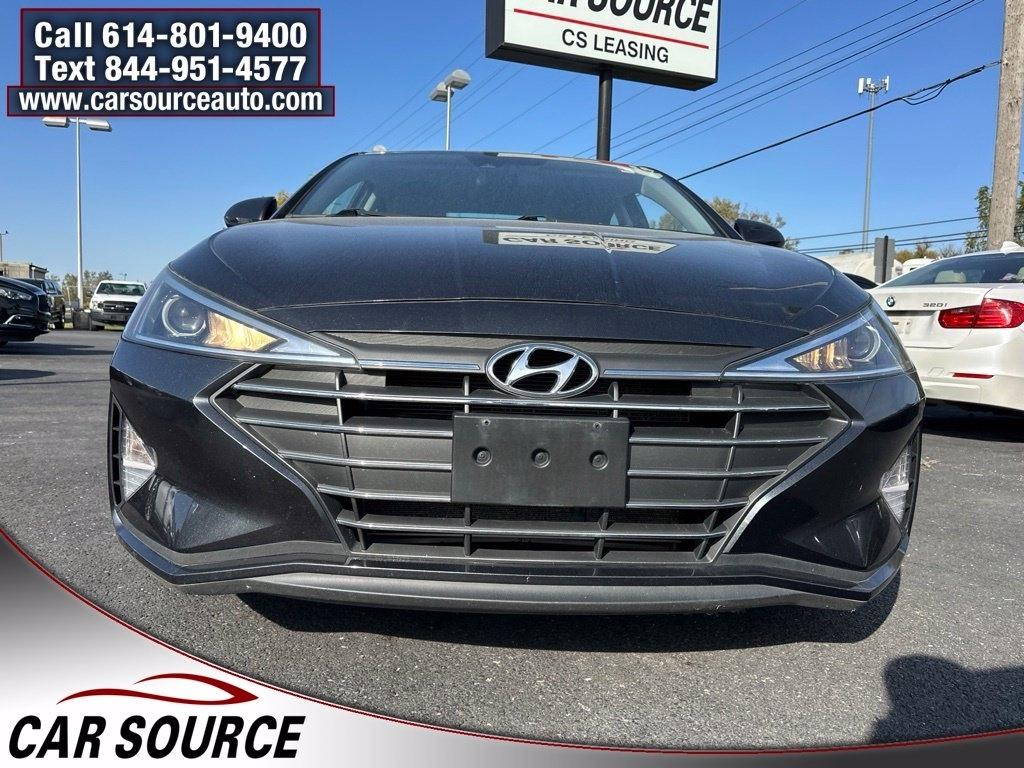 Hyundai Elantra  2020