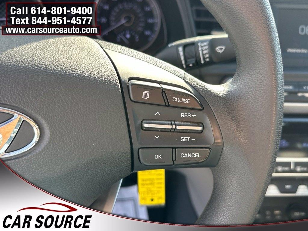 Hyundai Elantra  2020
