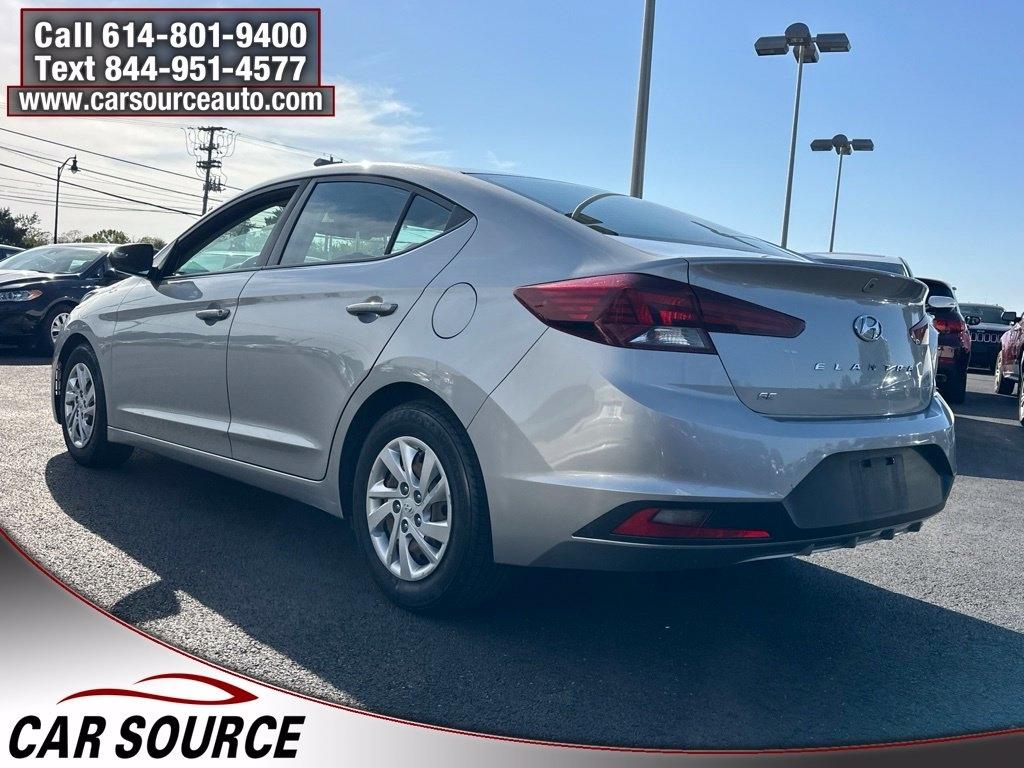 Hyundai Elantra  2020