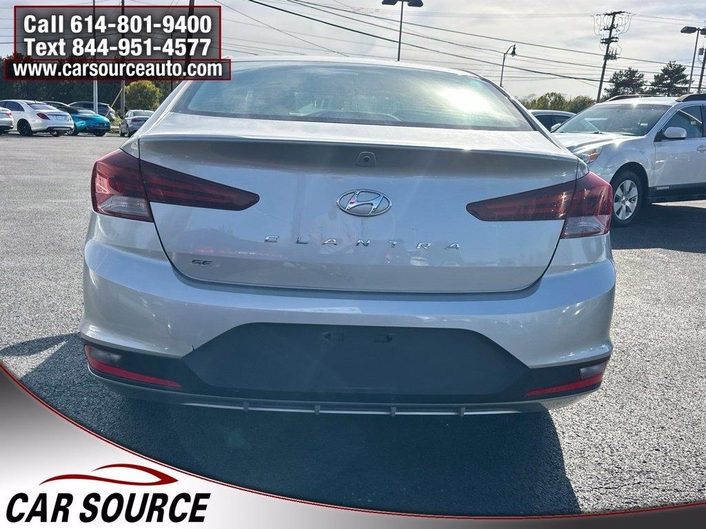 Hyundai Elantra  2020