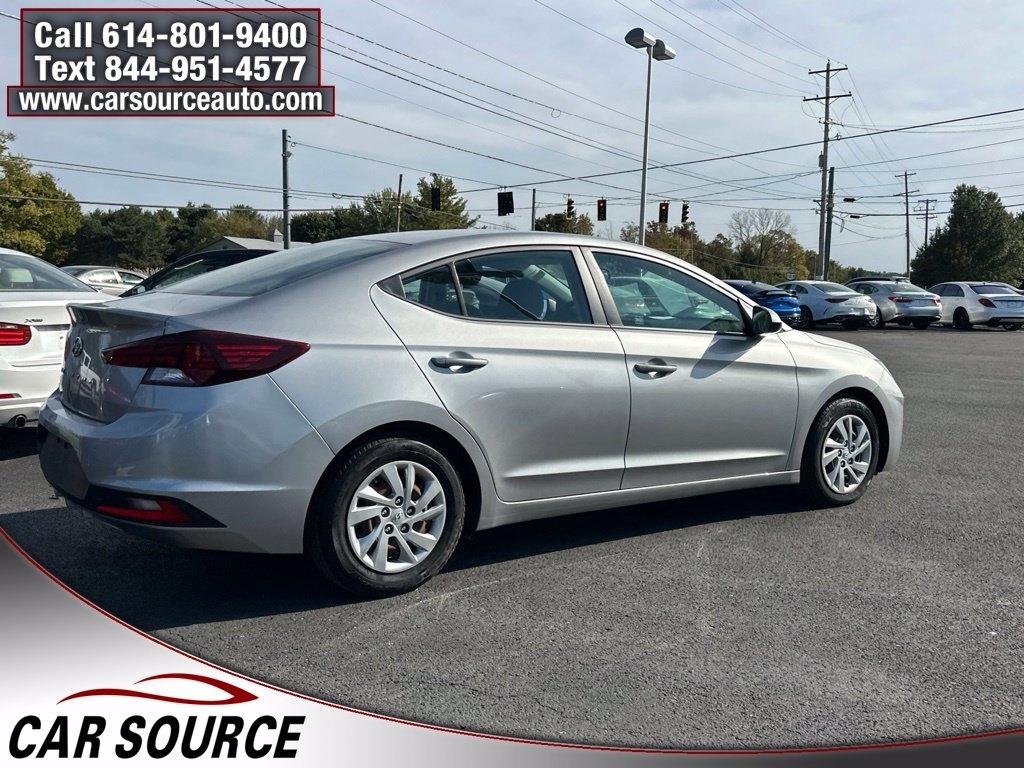 Hyundai Elantra  2020