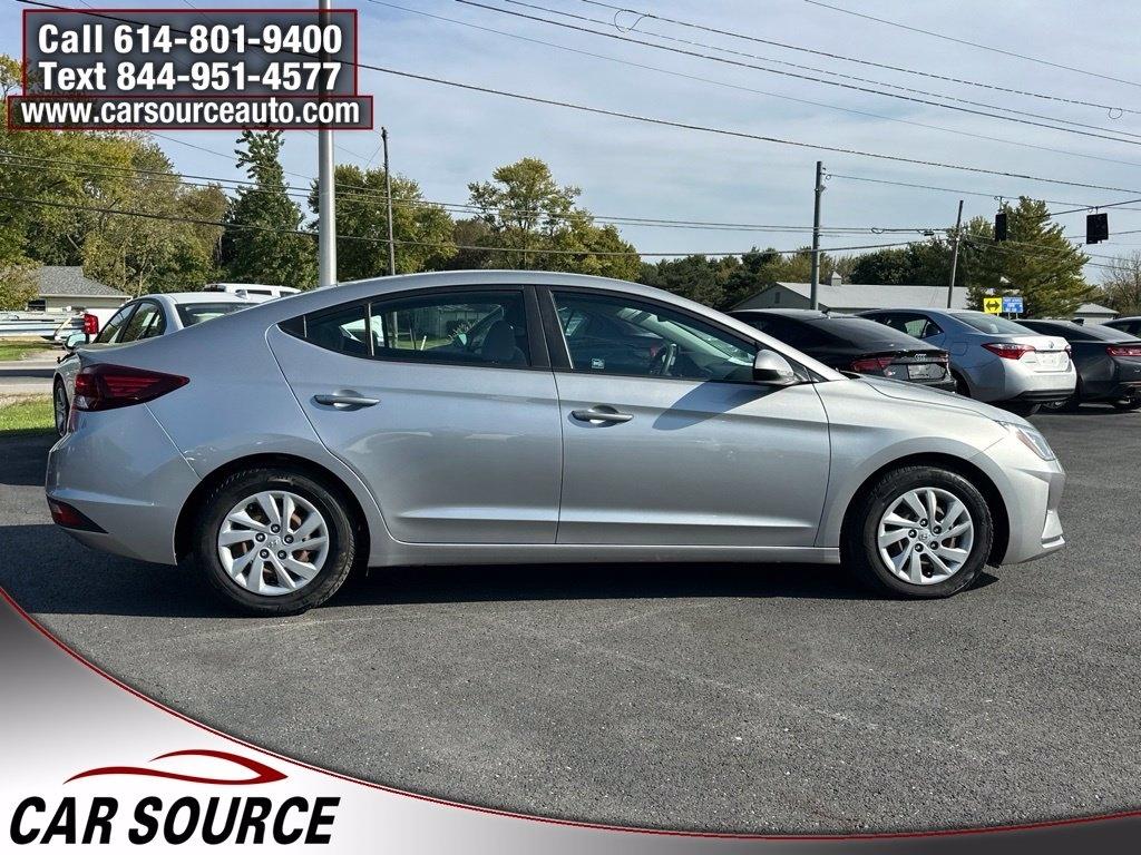 Hyundai Elantra  2020