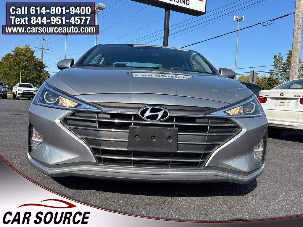 Hyundai Elantra  2020